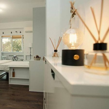 Oasis Studio Central City Bucarest Extérieur photo